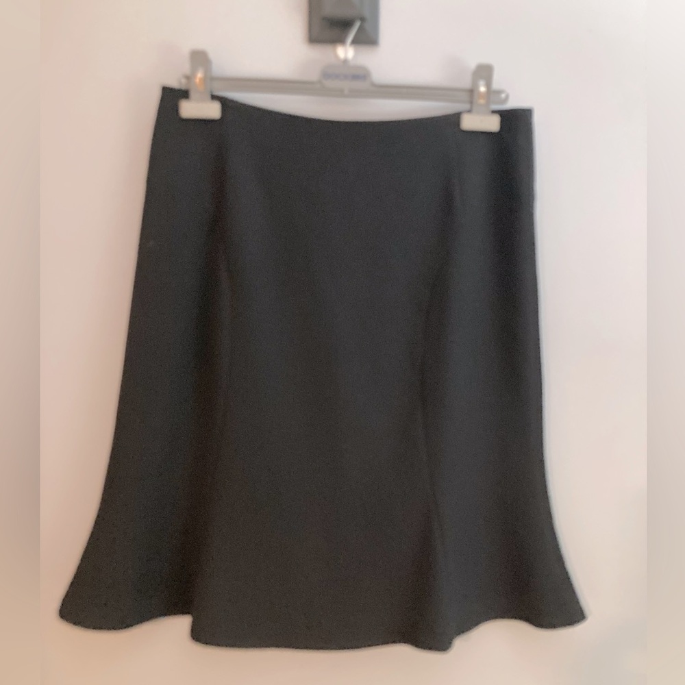 Calvin Klein black, fully-lined skirt size 8